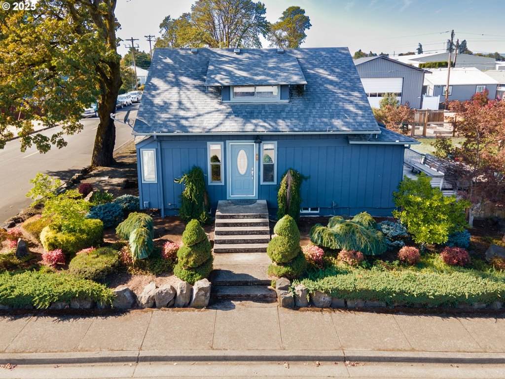 1021 Deal St - Photo 1