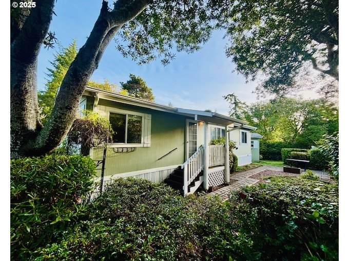 179 Outer Dr - Photo 1