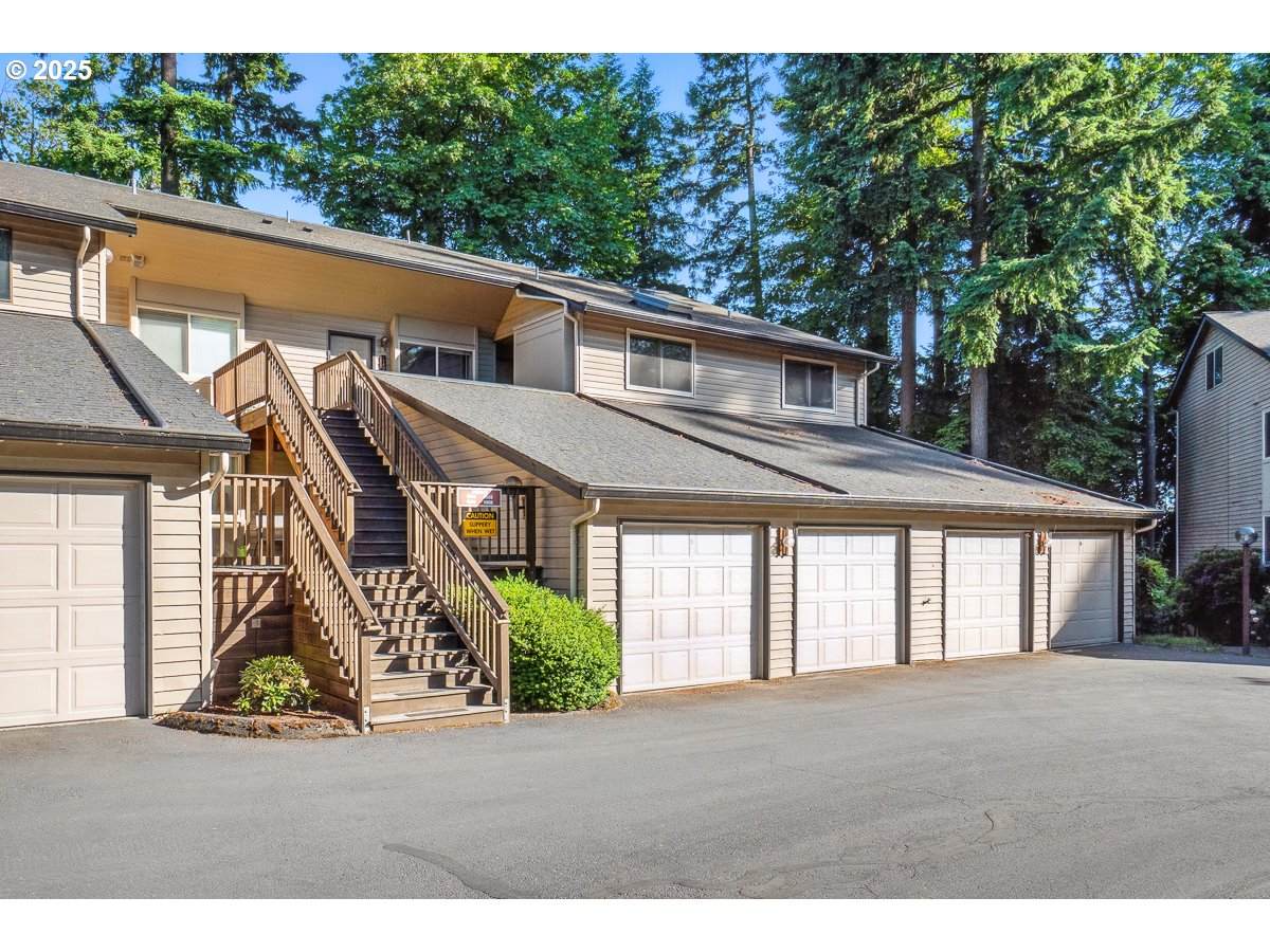 14938 109TH Ave - Photo 1
