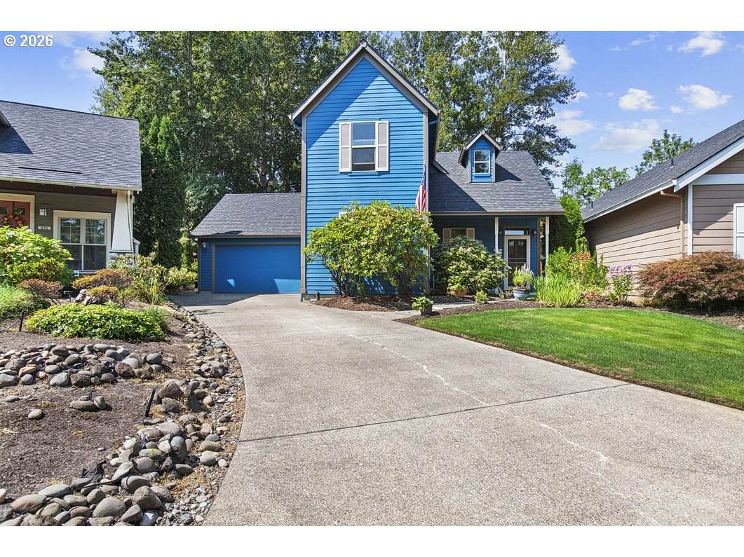 898 Pacific Dr - Photo 1