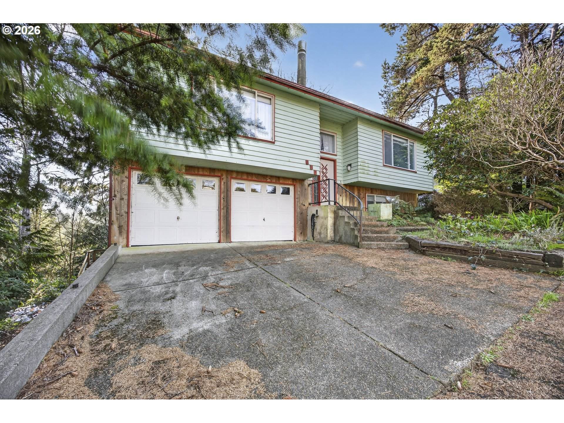 165 Rose St - Photo 1