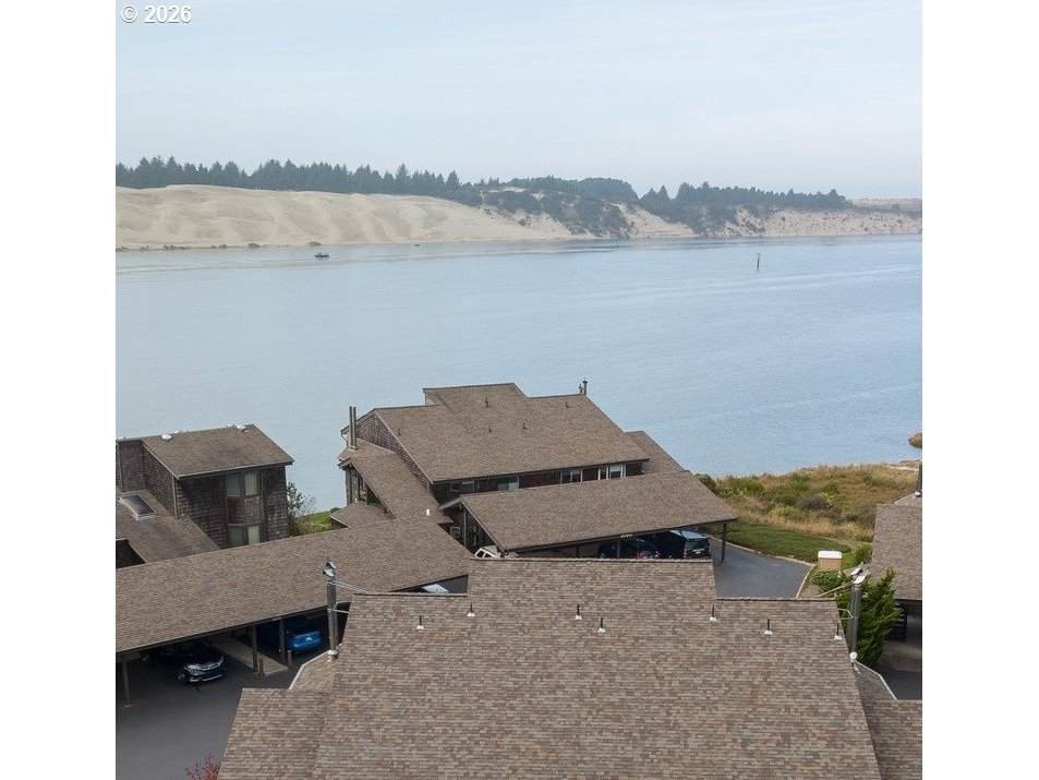 https://bt-photos.global.ssl.fastly.net/portland/orig_boomver_1_772499761-2.jpg