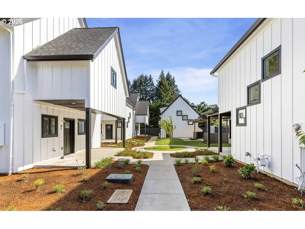 11813 38TH Ave - Photo 1