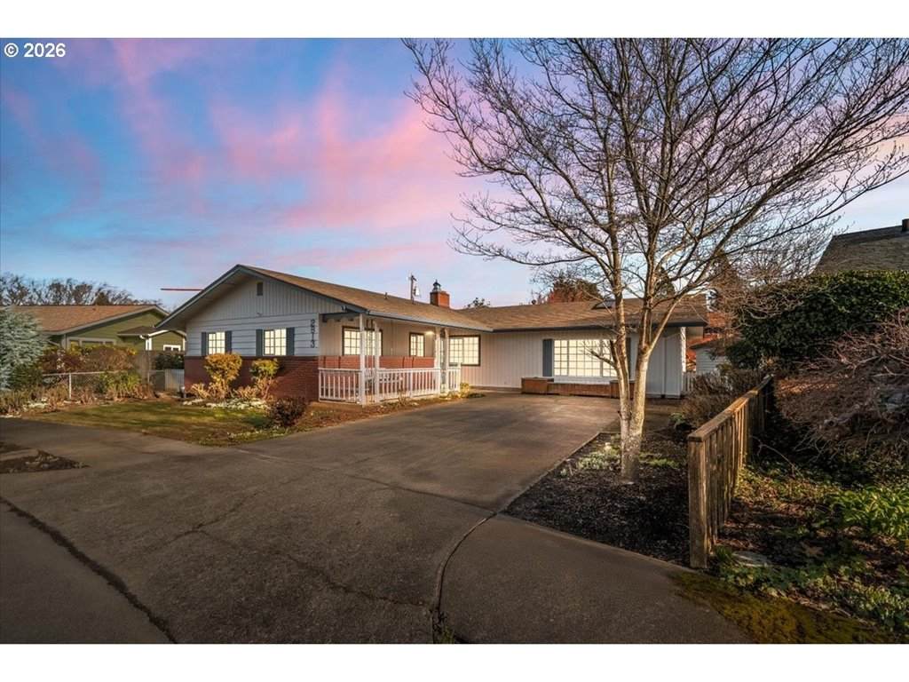 2813 Maywood Dr - Photo 1