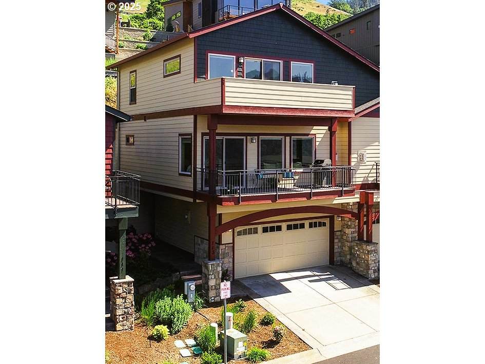 113 Ingram Pl - Photo 1