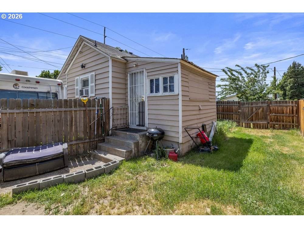 https://bt-photos.global.ssl.fastly.net/portland/orig_boomver_1_791249233-2.jpg
