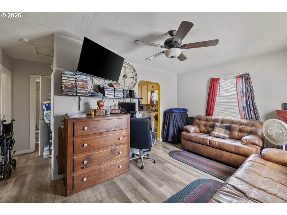 https://bt-photos.global.ssl.fastly.net/portland/orig_boomver_1_791249233-2.jpg