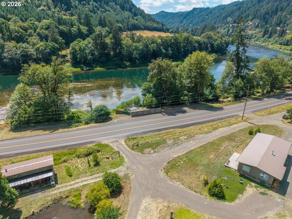 https://bt-photos.global.ssl.fastly.net/portland/orig_boomver_1_796483120-2.jpg