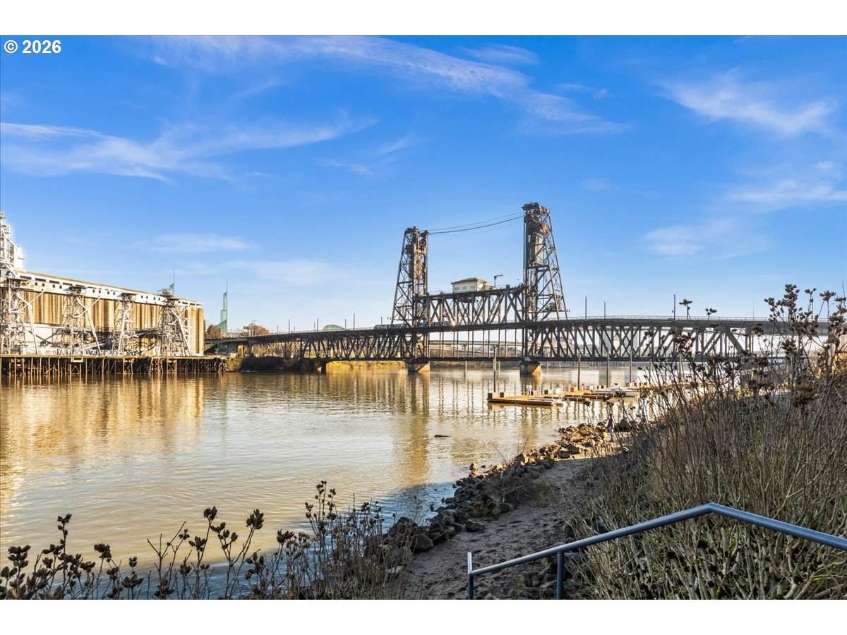 https://bt-photos.global.ssl.fastly.net/portland/orig_boomver_2_157706949-2.jpg