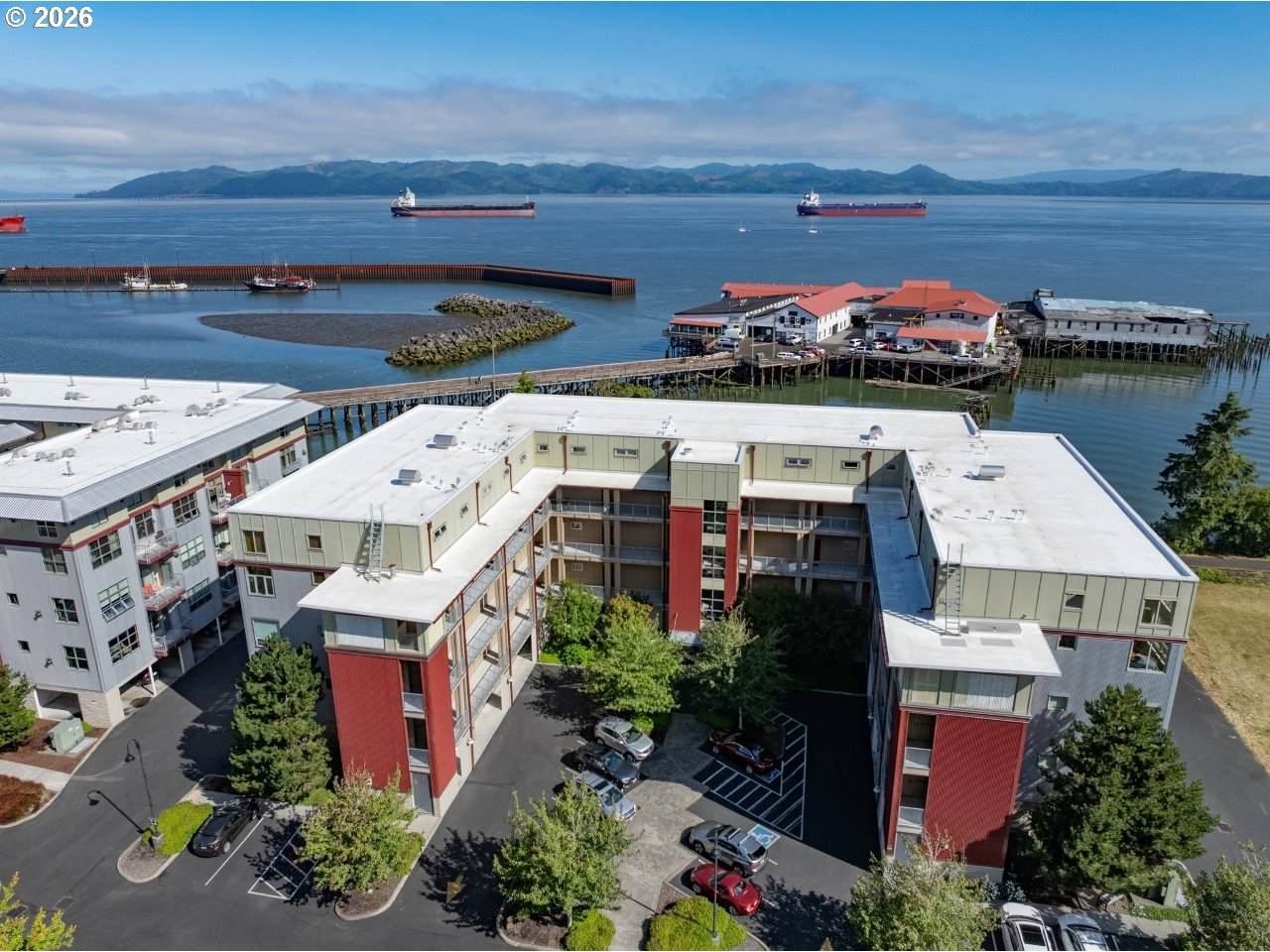 https://bt-photos.global.ssl.fastly.net/portland/orig_boomver_1_163866452-2.jpg