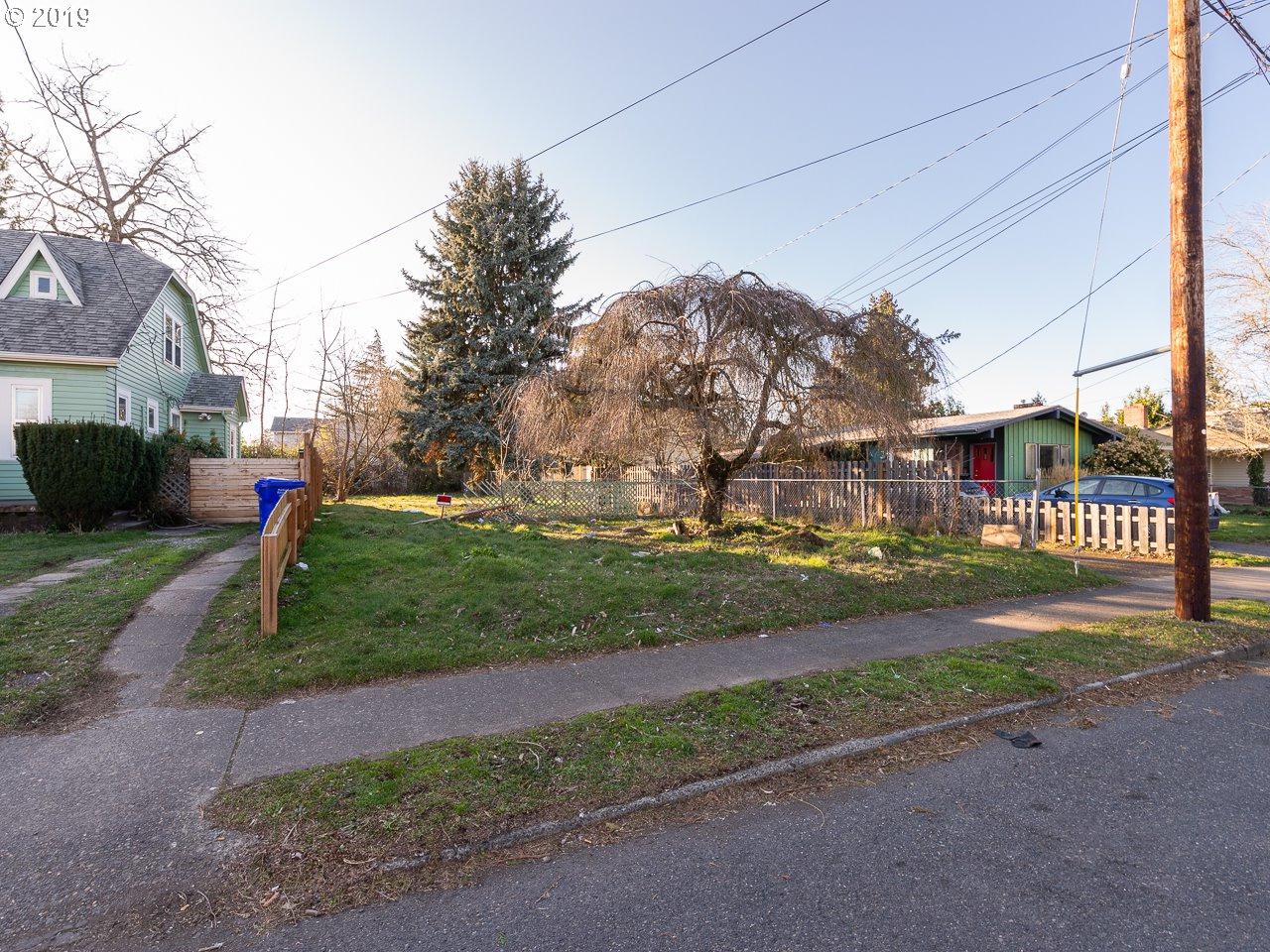 4065 80TH Ave - Photo 1