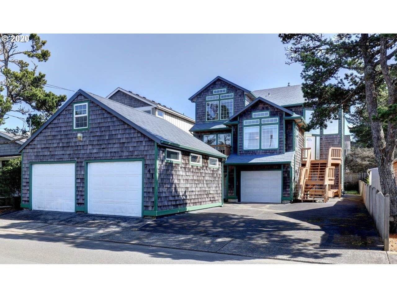 741 Beach Dr - Photo 1