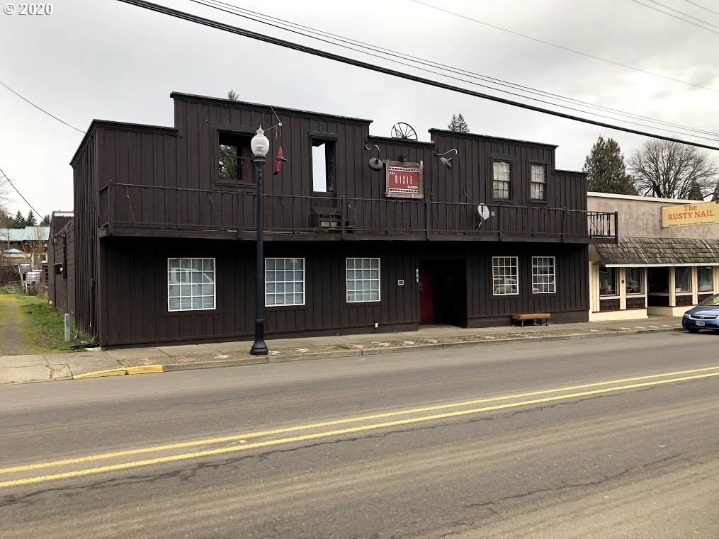 934 Bridge St - Photo 1