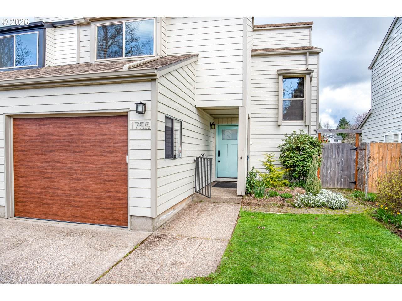 1755 Grant Cir - Photo 1