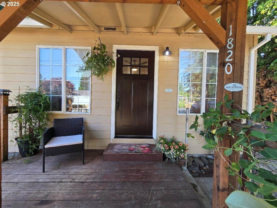 1820 Filbert St - Photo 1