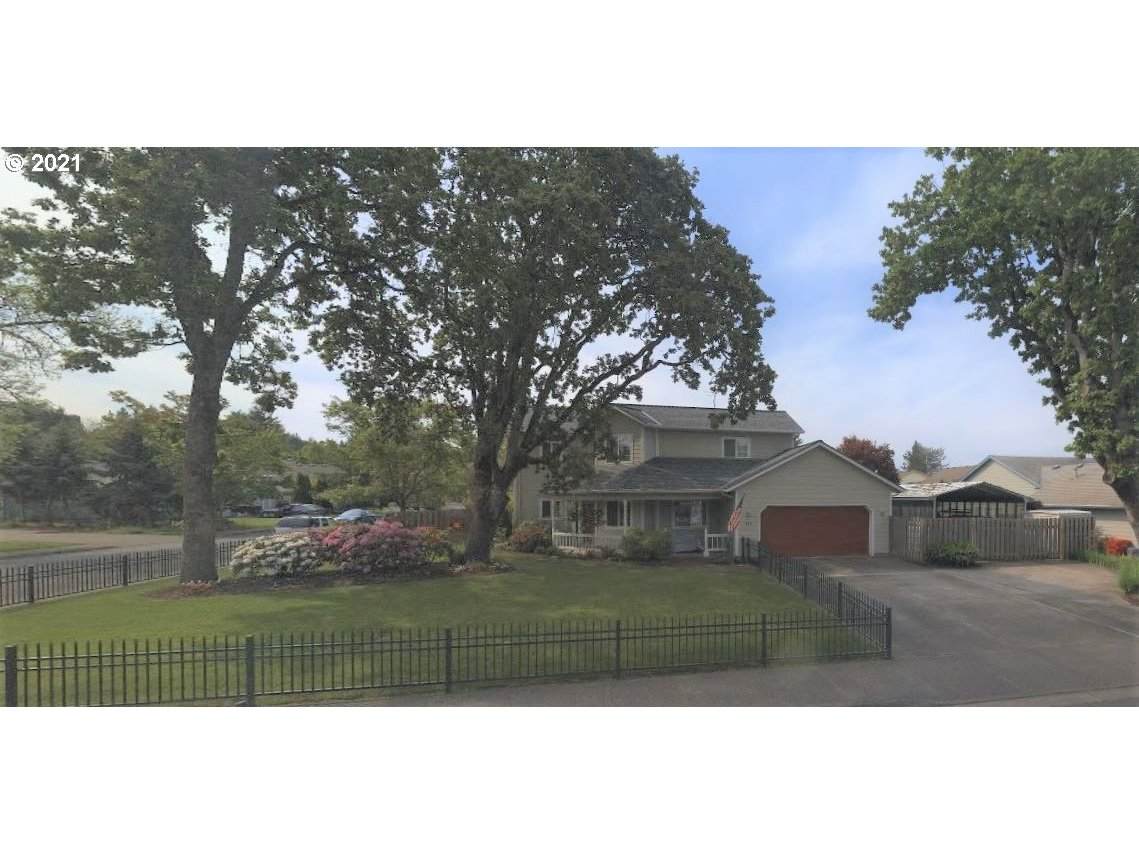 365 Lone Oaks Loop - Photo 1