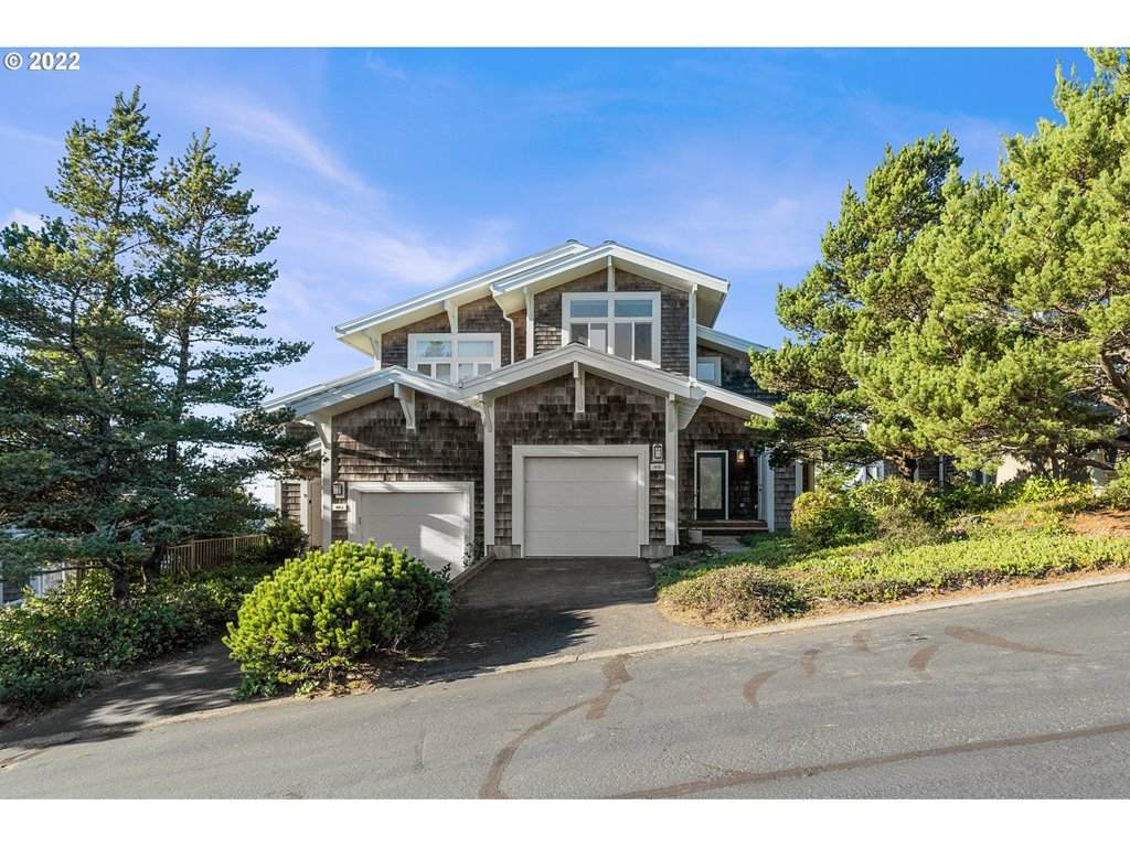 415 Promontory Ln - Photo 1
