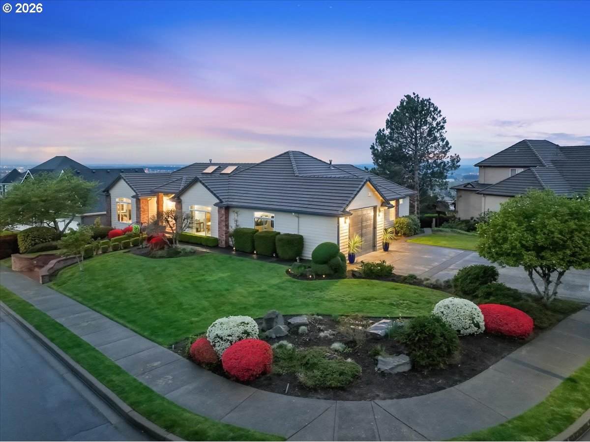 2031 Columbia Summit Dr - Photo 1