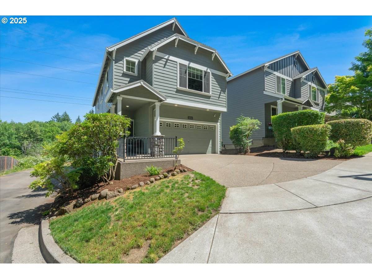 9050 161ST Ave - Photo 1