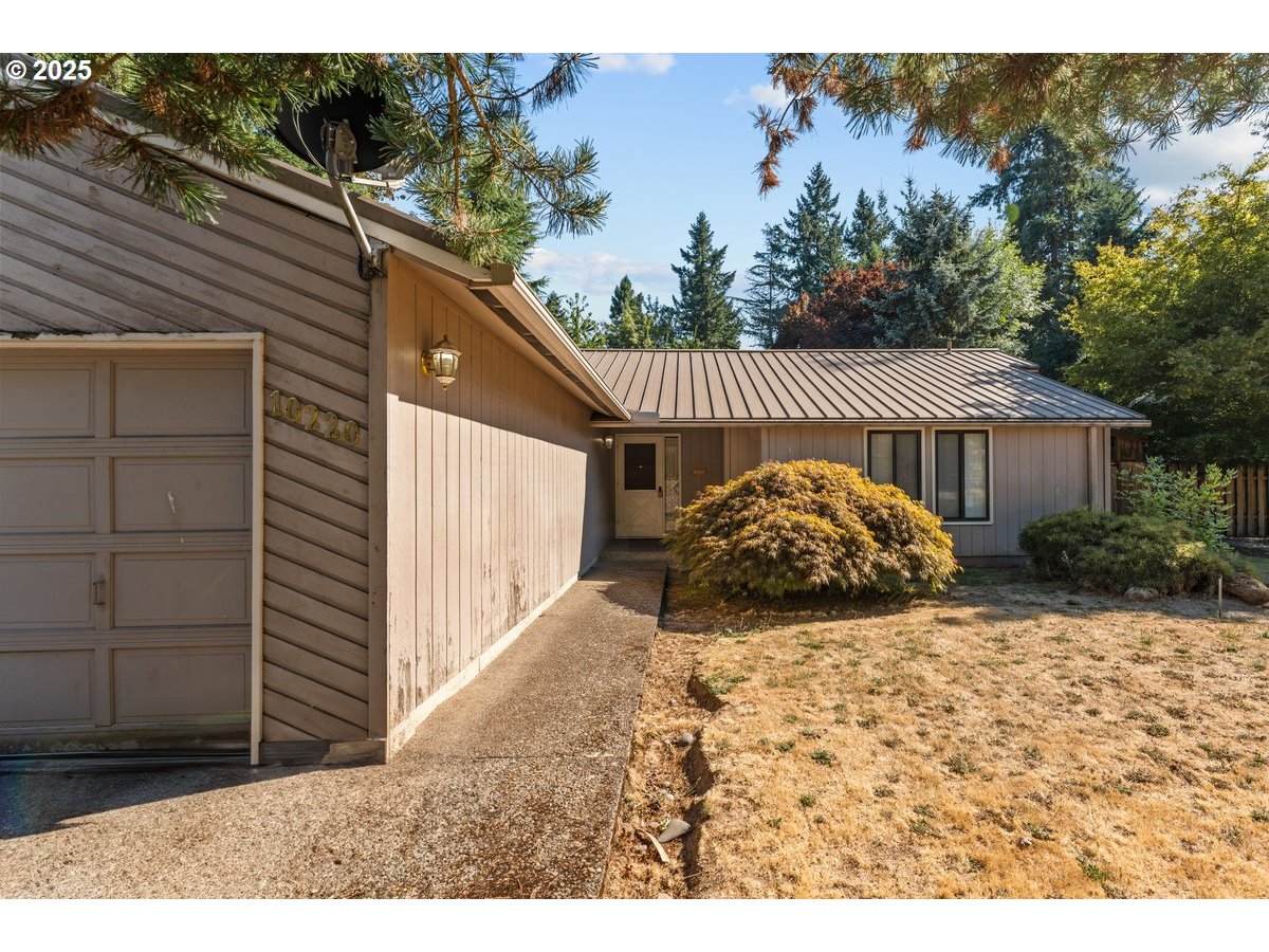 10220 Paulina Dr - Photo 1