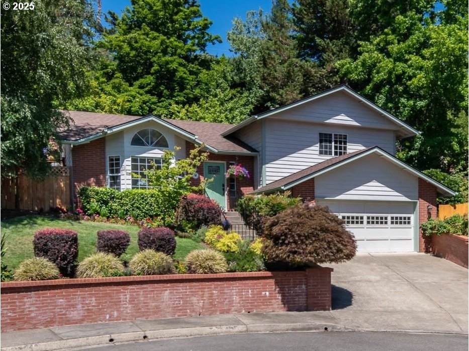 169 Brent Ct - Photo 1