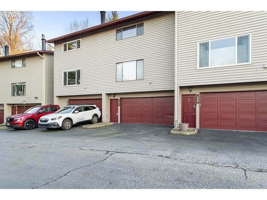 24044 Treehill Dr - Photo 1