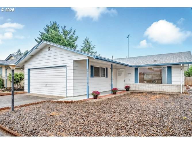 16715 Queen Anne Ave - Photo 1