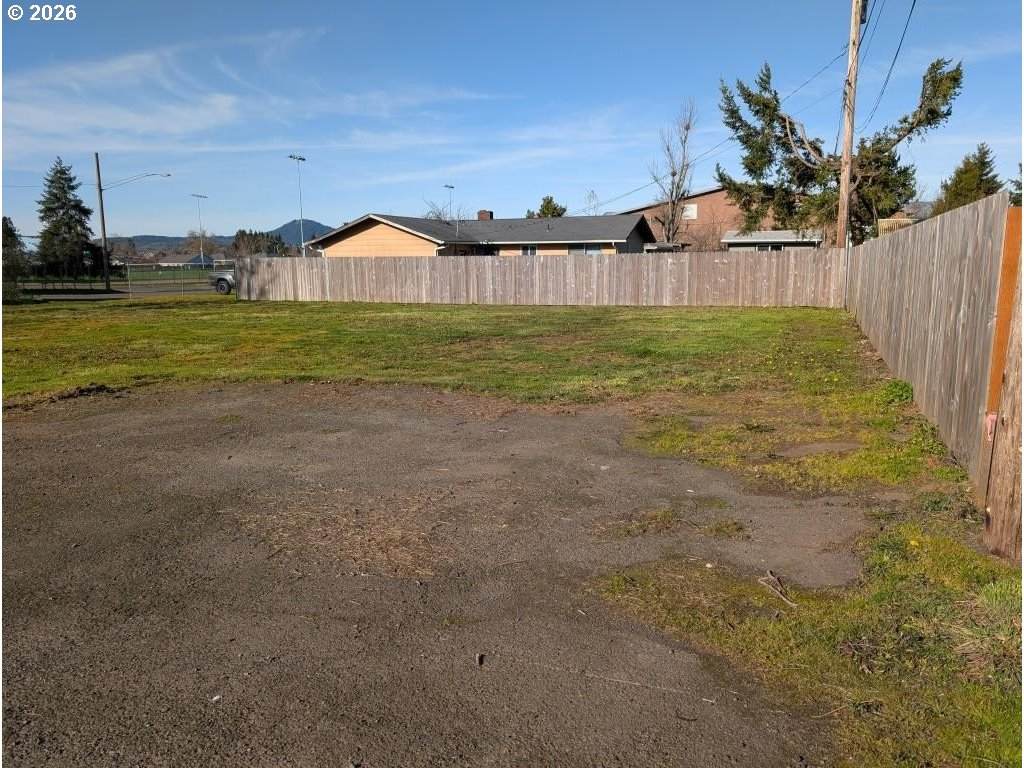 https://bt-photos.global.ssl.fastly.net/portland/orig_boomver_3_467139998-2.jpg