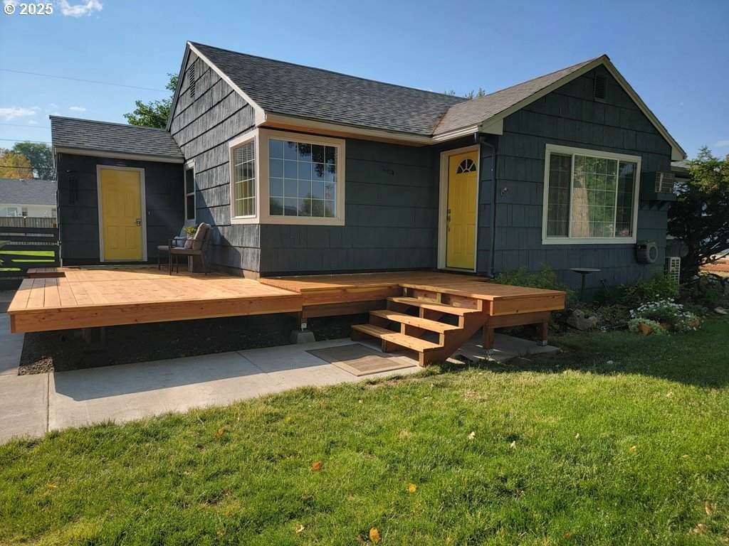 328 Quincy Ave - Photo 1