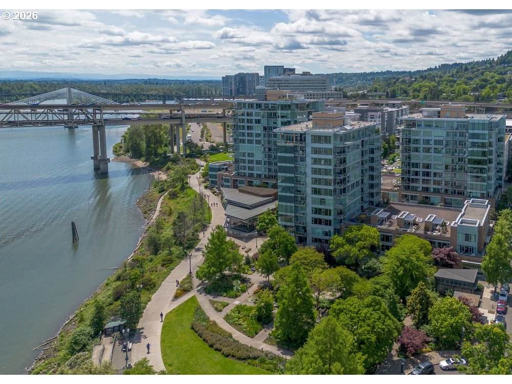https://bt-photos.global.ssl.fastly.net/portland/orig_boomver_2_500662227-2.jpg