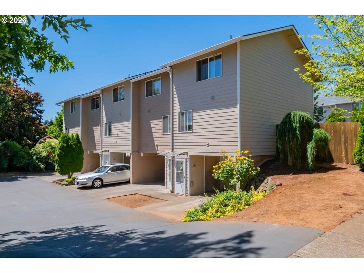 https://bt-photos.global.ssl.fastly.net/portland/orig_boomver_2_508085566-2.jpg