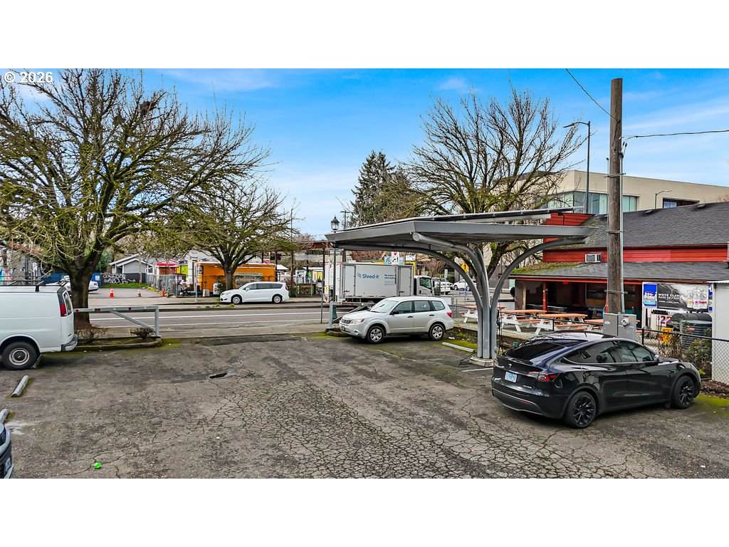 https://bt-photos.global.ssl.fastly.net/portland/orig_boomver_2_556474921-2.jpg
