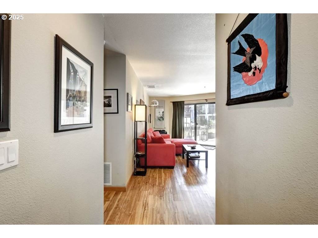 https://bt-photos.global.ssl.fastly.net/portland/orig_boomver_2_566065194-2.jpg