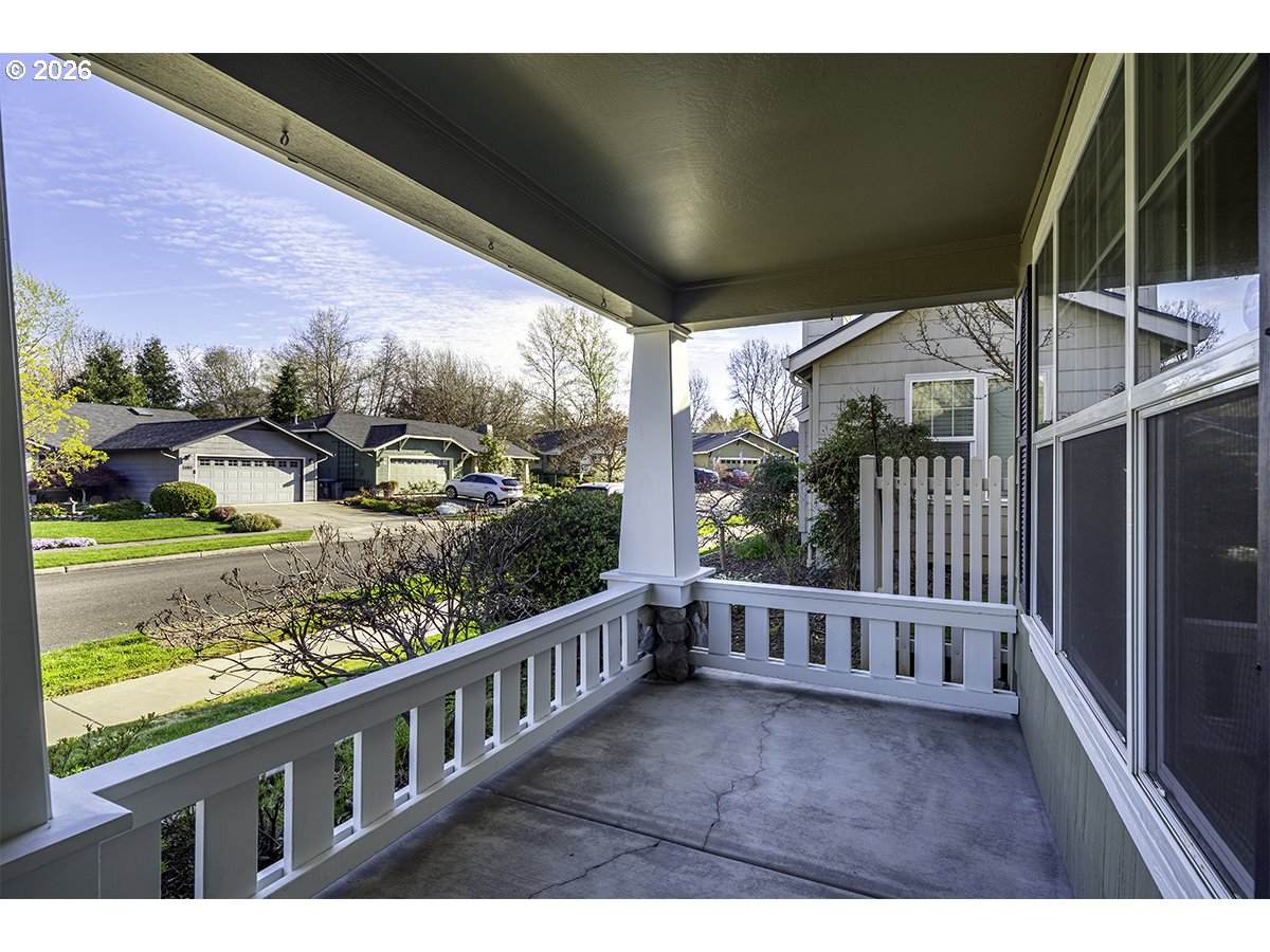https://bt-photos.global.ssl.fastly.net/portland/orig_boomver_2_573442674-2.jpg