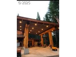 https://bt-photos.global.ssl.fastly.net/portland/orig_boomver_2_608107588-2.jpg
