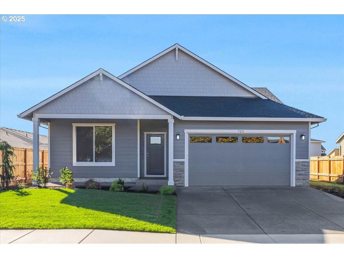 725 Third St - Photo 1