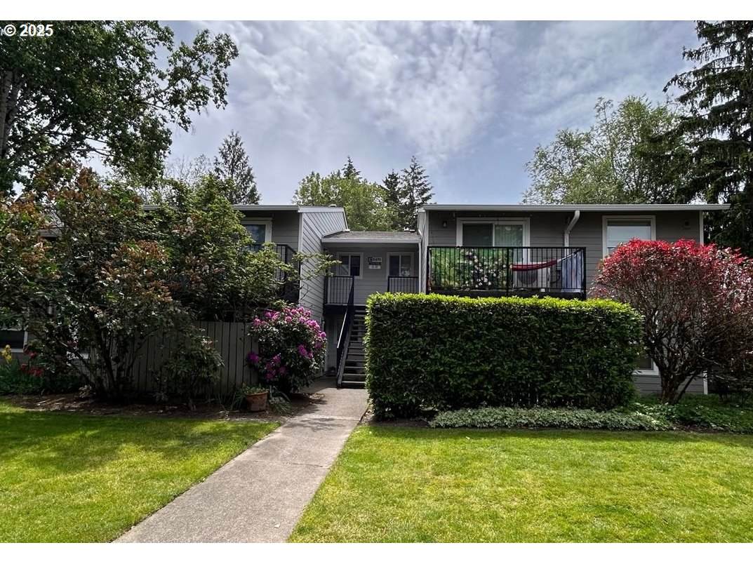 5476 Alger Ave - Photo 1