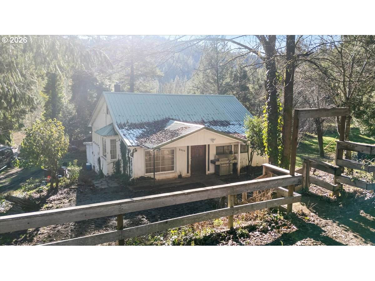 2680 Umpqua Rd - Photo 1