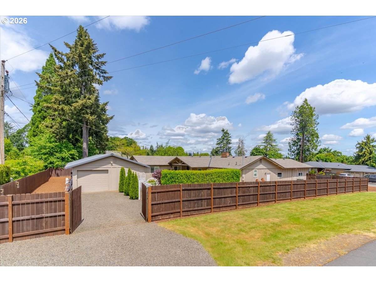https://bt-photos.global.ssl.fastly.net/portland/orig_boomver_2_772429844-2.jpg
