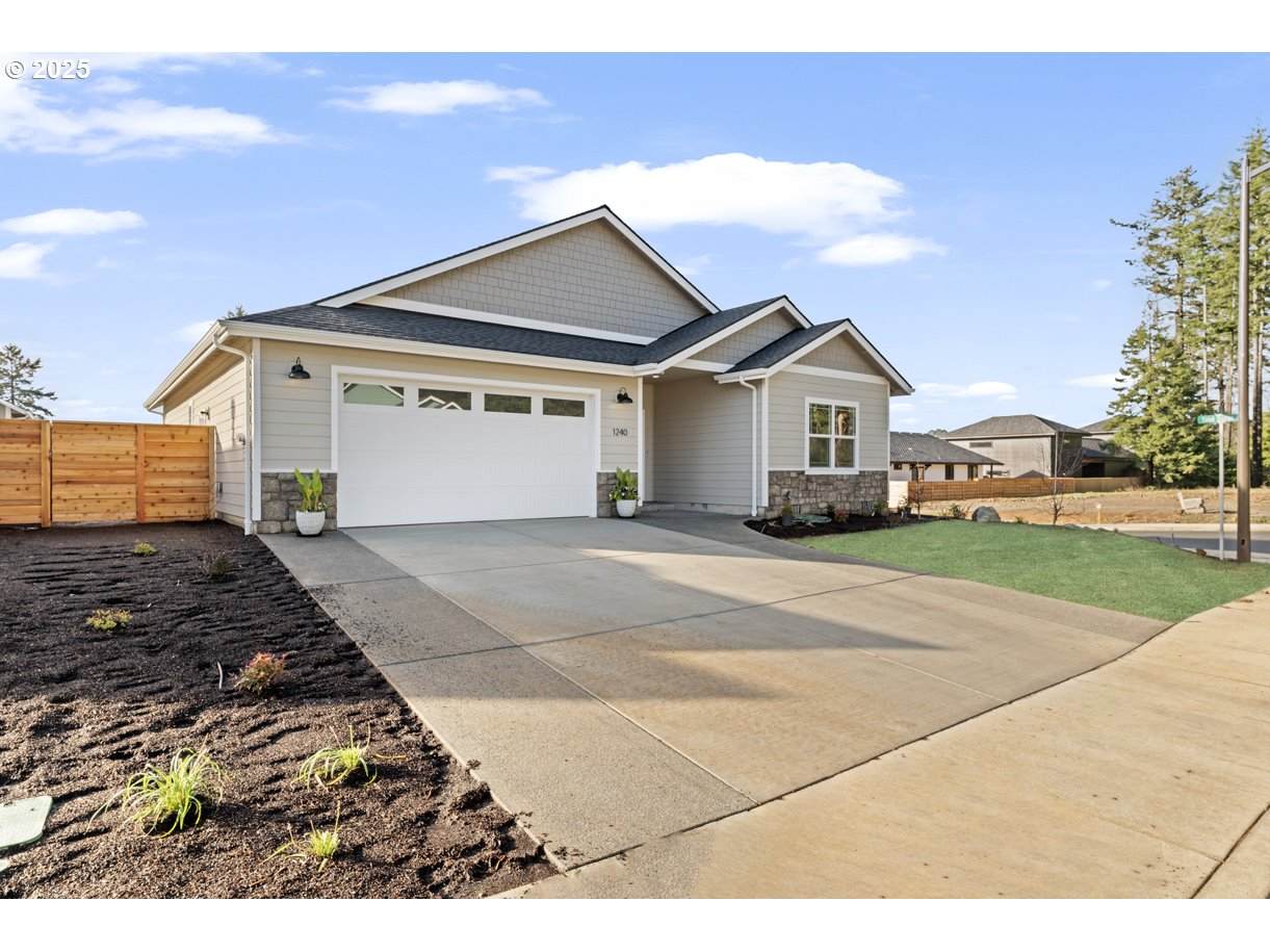 1240 Lighthouse Ln - Photo 1