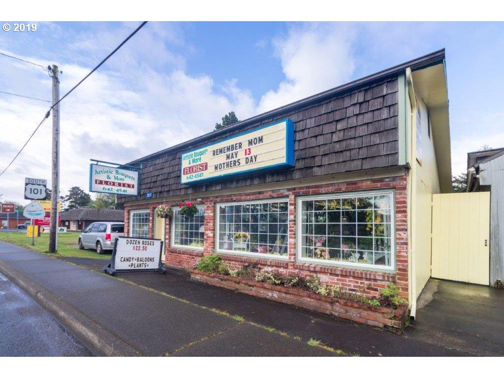 3811 Pacific Way - Photo 1