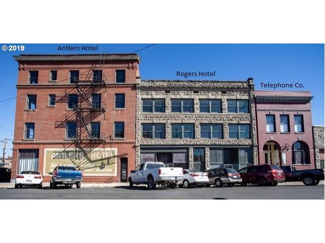 1945 Washington Ave - Photo 1