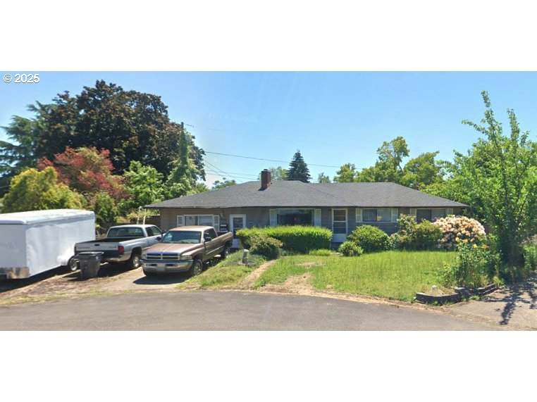 240 Rose Ct - Photo 1