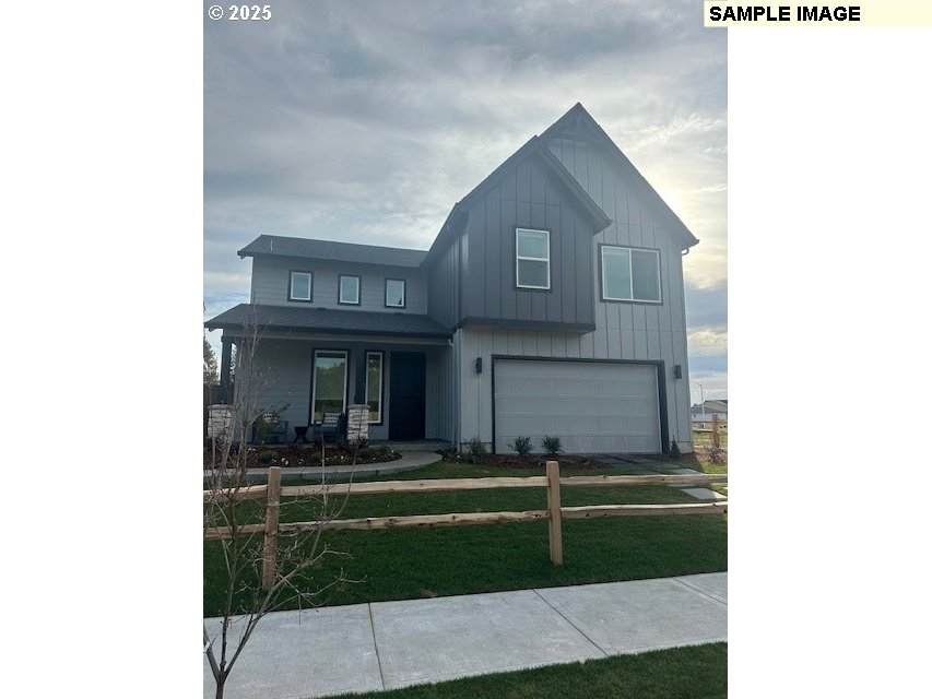 2221 Ash St - Photo 1
