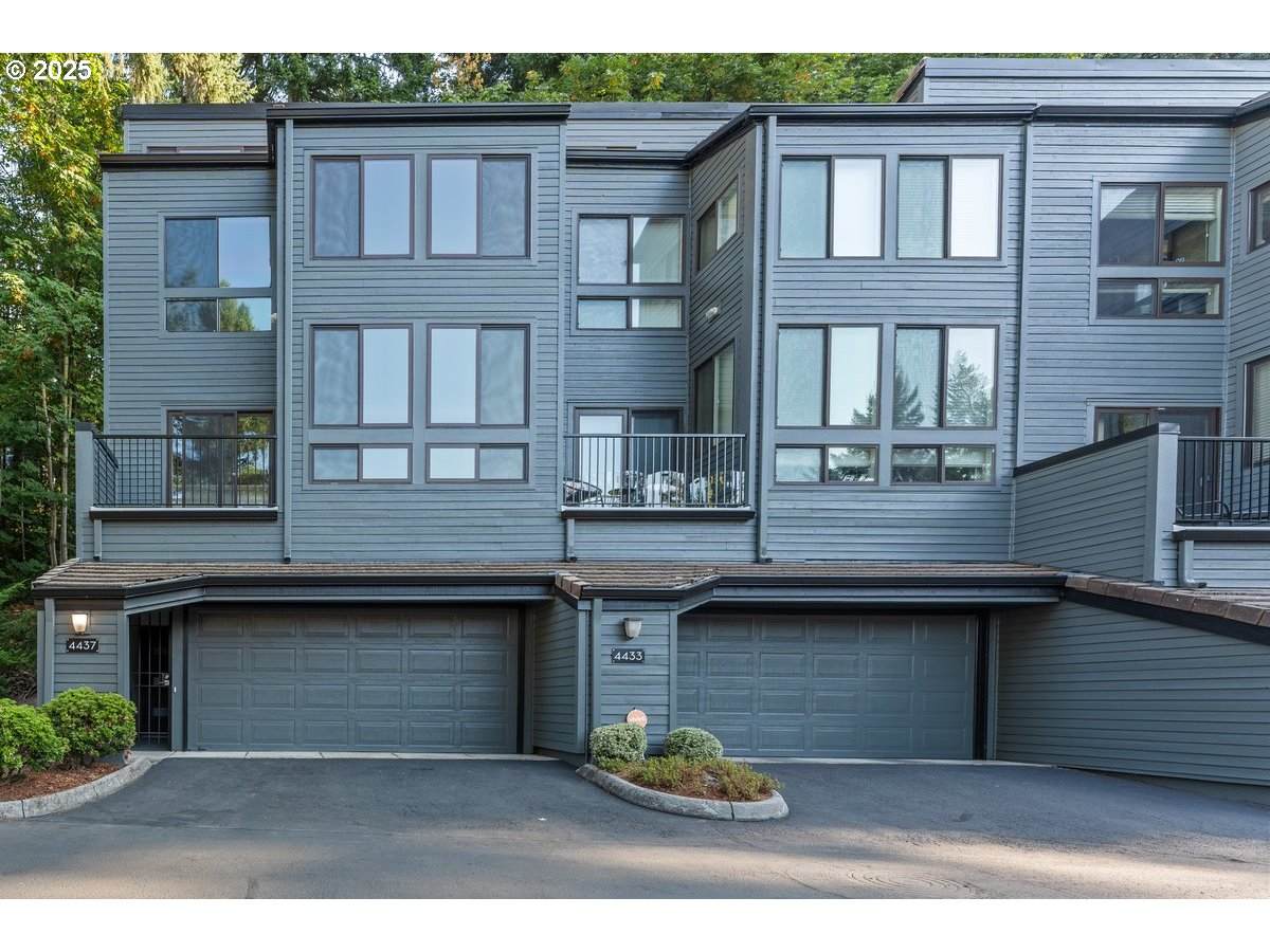 4437 Thunder Vista Ln - Photo 1