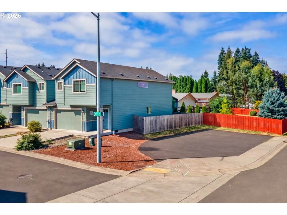 https://bt-photos.global.ssl.fastly.net/portland/orig_boomver_3_322031764-2.jpg