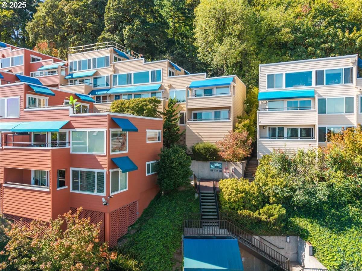 3515 Barbur Blvd - Photo 1