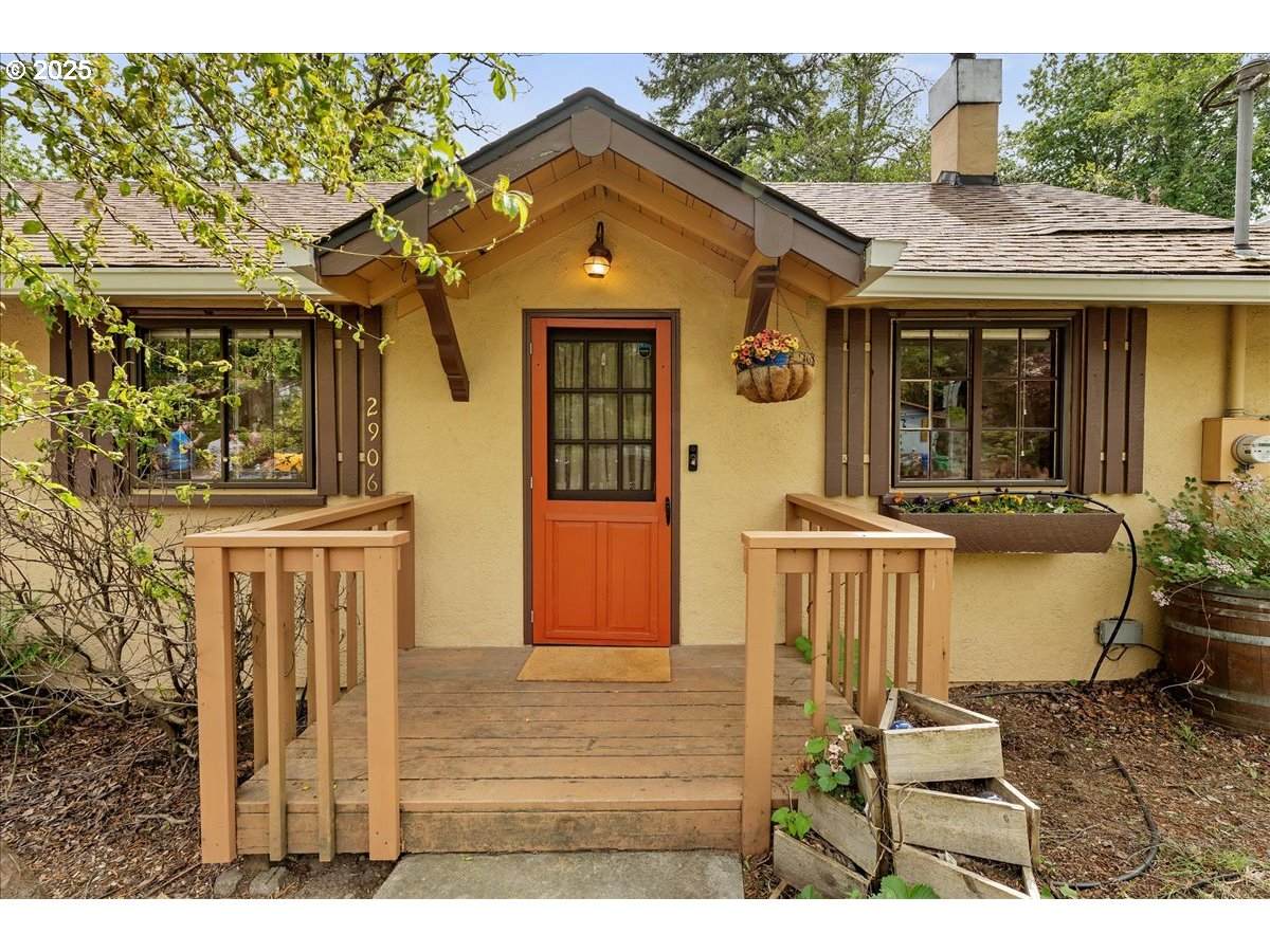 2906 Spring Garden St - Photo 1