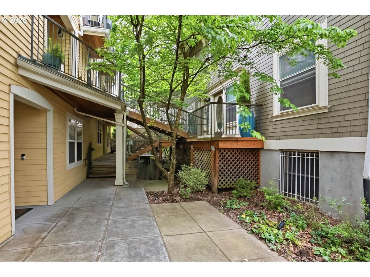 https://bt-photos.global.ssl.fastly.net/portland/orig_boomver_4_714023686-2.jpg