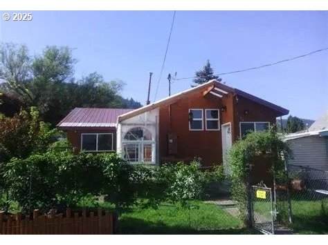 2745 Jay Ave - Photo 1